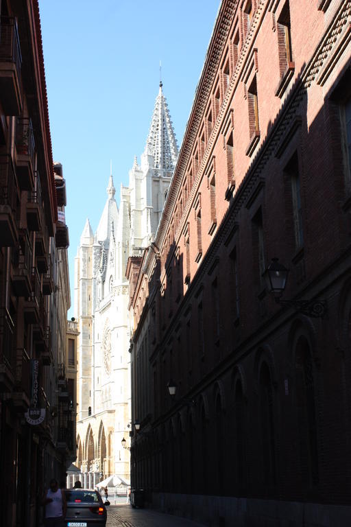 Apartamento La Cenicienta Catedral León Pokoj fotografie
